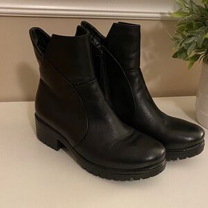 Bueno Sleek Black Ankle Booties
